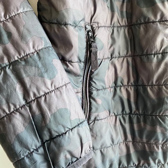 Joe Fresh Women’s Puffer Jacket Size S/P Black Camo Full Zip Pockets Lightweight - Picture 13 of 13